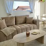 L'elegant - Terrasse Parking Wifi - 5km Airport