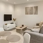 L'elegant - Terrasse Parking Wifi - 5km Airport * ז'רזה