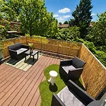 شقة L'elegant - Terrasse Parking Wifi - 5km Airport