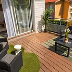 L'elegant - Terrasse Parking Wifi - 5km Airport