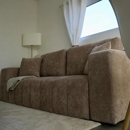 L'elegant - Terrasse Parking Wifi - 5km Airport Жерза