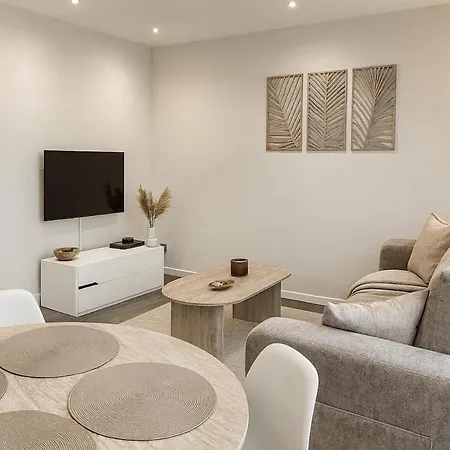 L'elegant - Terrasse Parking Wifi - 5km Airport * Жерза