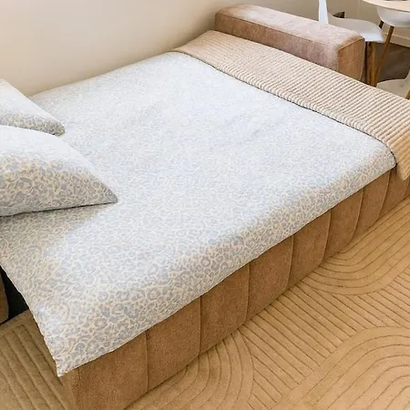 L'elegant - Terrasse Parking Wifi - 5km Airport Апартаменты *