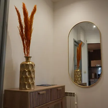 L'elegant - Terrasse Parking Wifi - 5km Airport Апартаменты *