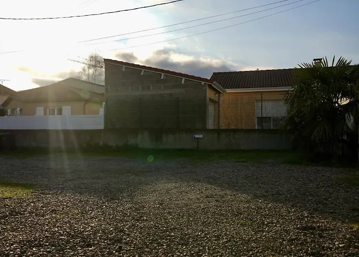 L'elegant - Terrasse Parking Wifi - 5km Airport * Gerzat