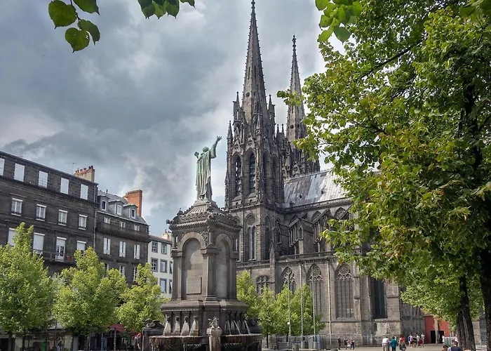 L'elegant - Terrasse Parking Wifi - 5km Airport Gerzat